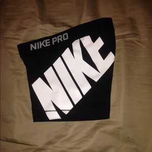 Nike xs compression shorts