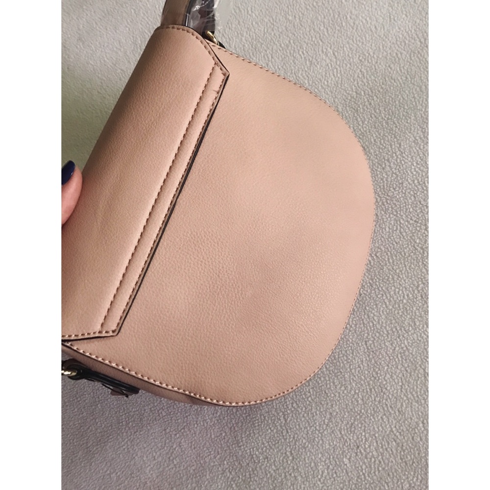 ❌SOLD❌ NEVER USED Victoria's Secret cross body bag - Picture 4 of 6