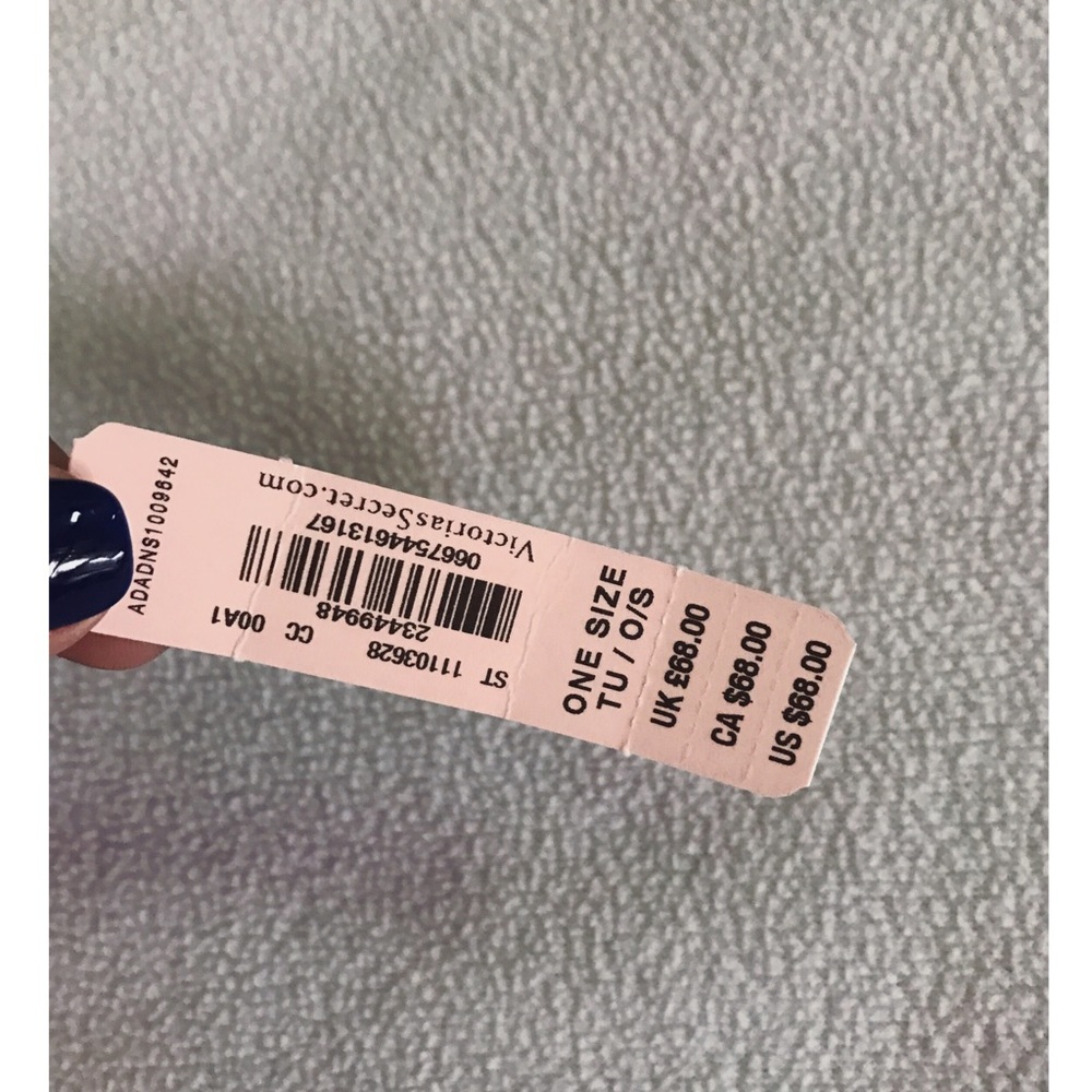 ❌SOLD❌ NEVER USED Victoria's Secret cross body bag - Picture 5 of 6