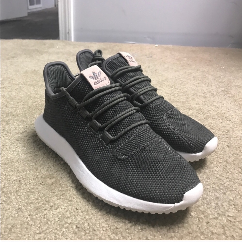 Adidas Olive Tubular Sneakers Size 7 Fit an 8