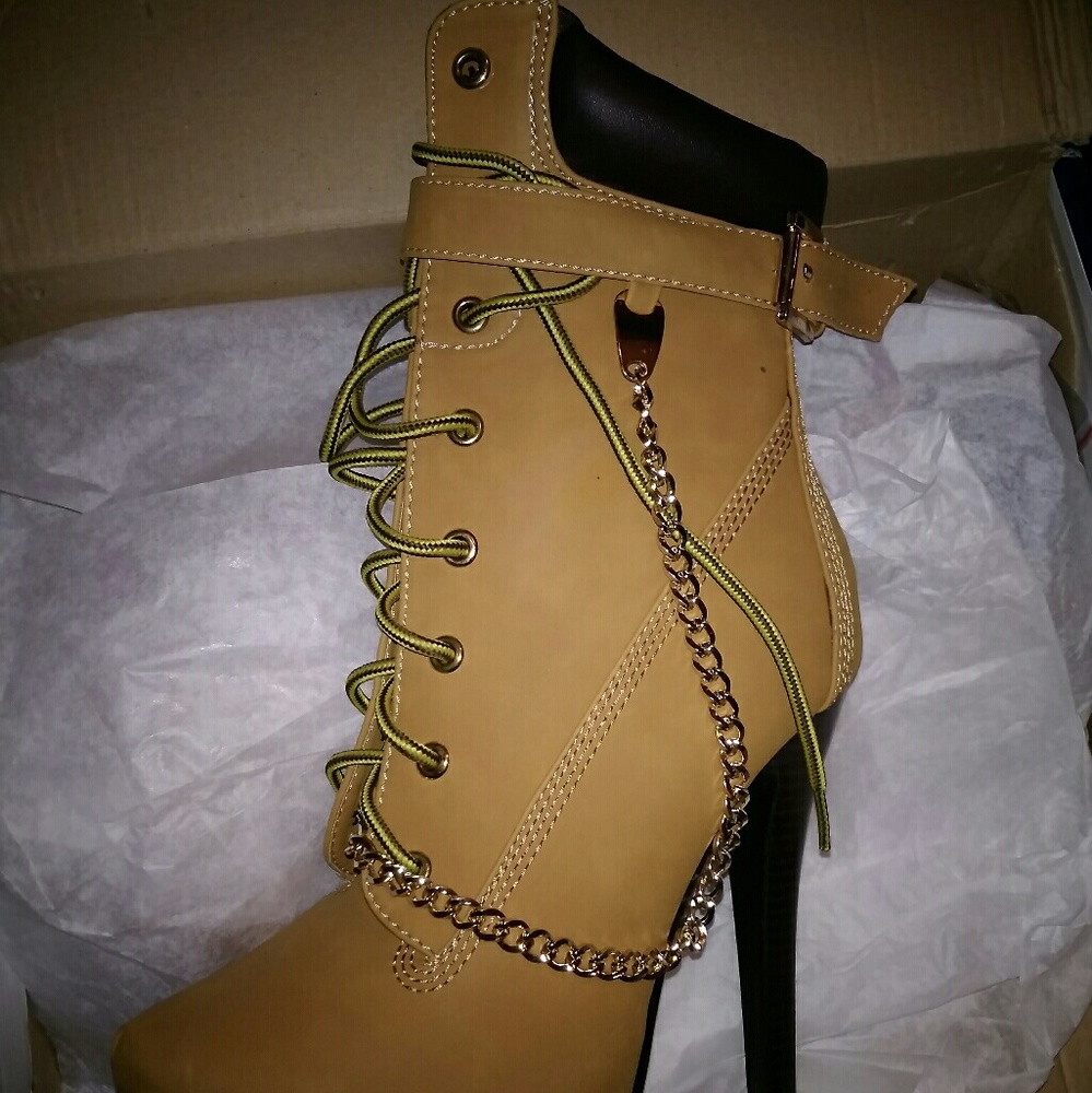 Camel heels