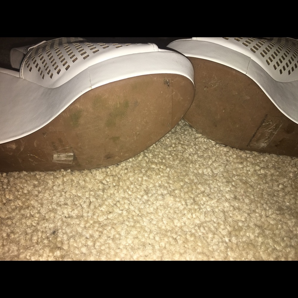White Wedges - Picture 3 of 5
