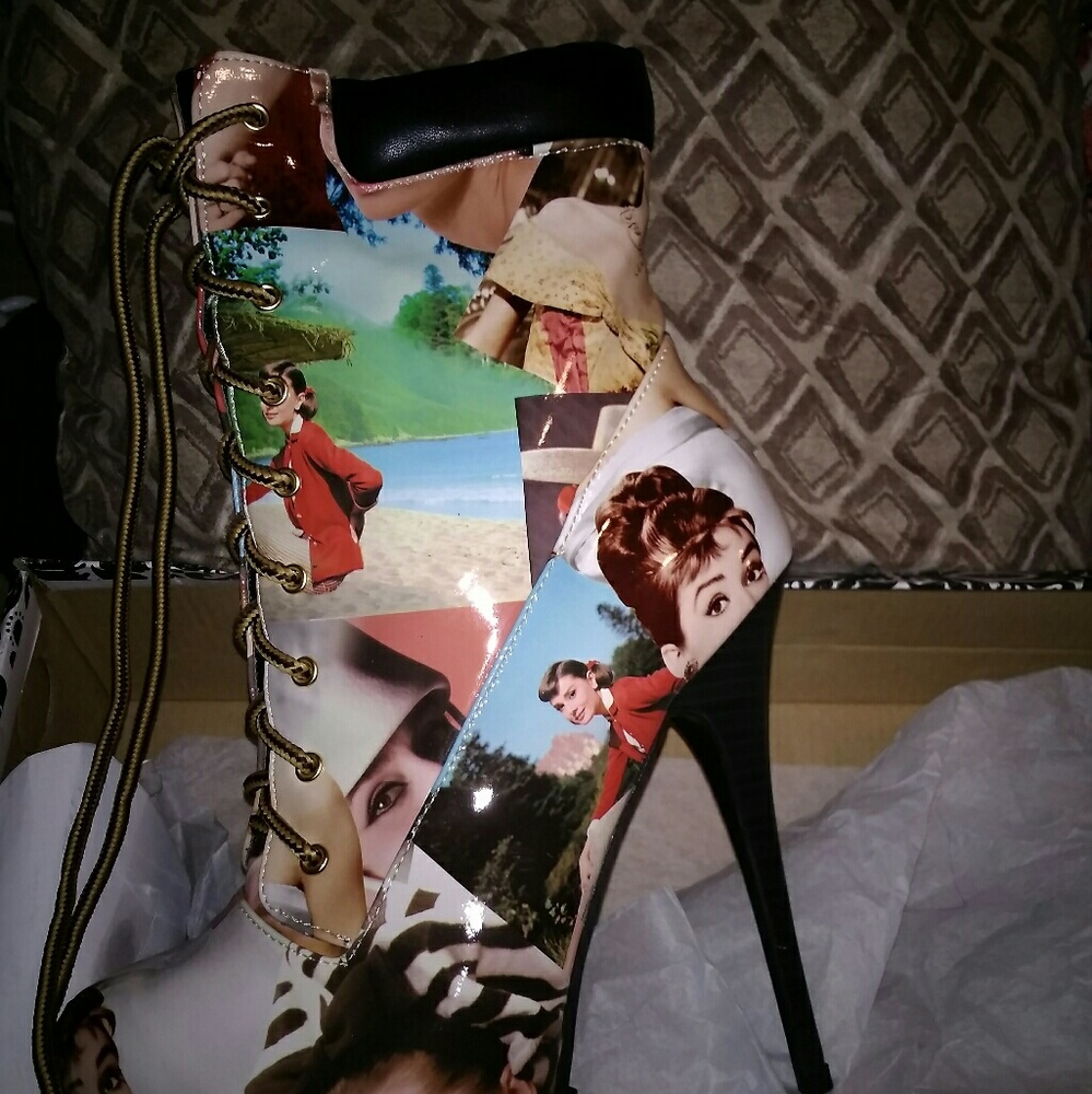Graphic heels