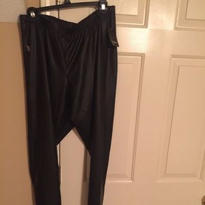Faux leather leggings
