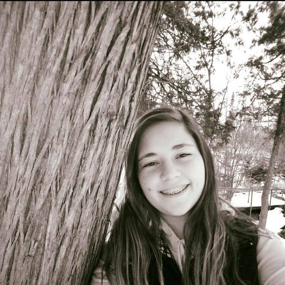 Meet your Posher, Crystal - Picture 1 of 1