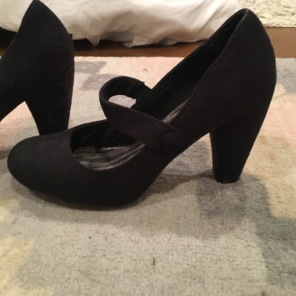 Black heels