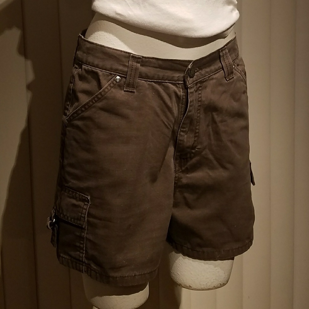Gloria Vanderbilt six pocket shorts