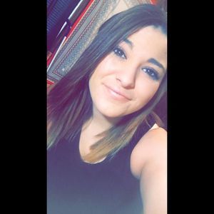 Meet your Posher, Hayley