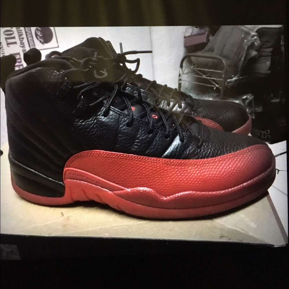 Air Jordan 12 Flu Game Size 12