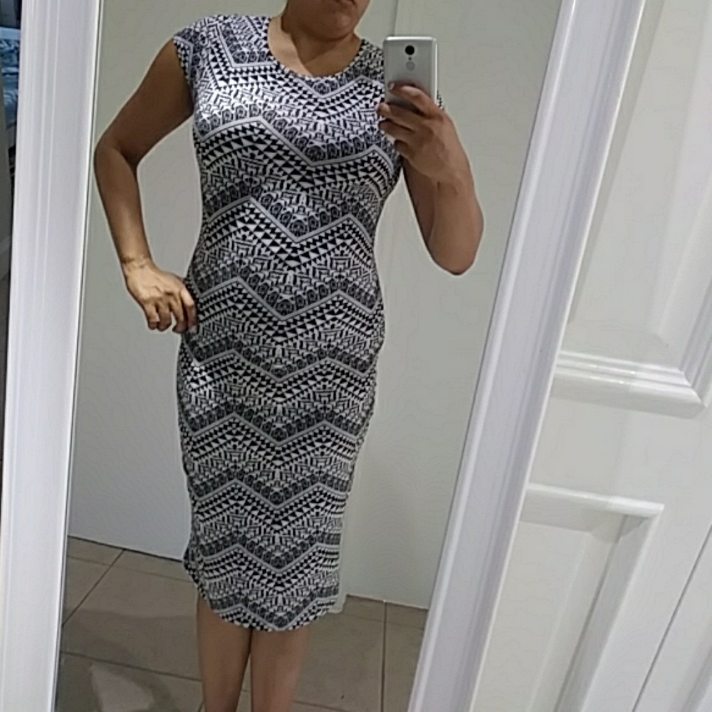 Super cute bodycon dress for any occassion
