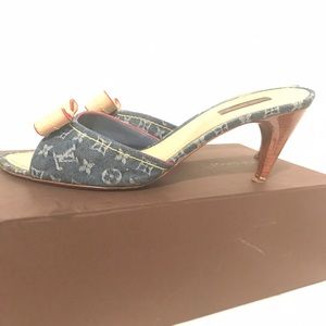 Lightly used Louis Vuitton monogram Denim sandal.