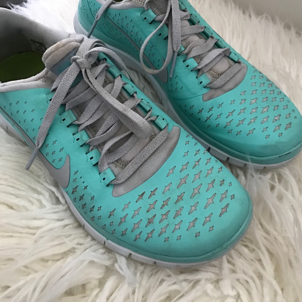 Nike Free Mint Color