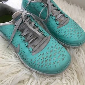 Nike Free Mint Color