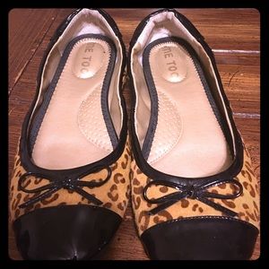 Me Too animal print flats