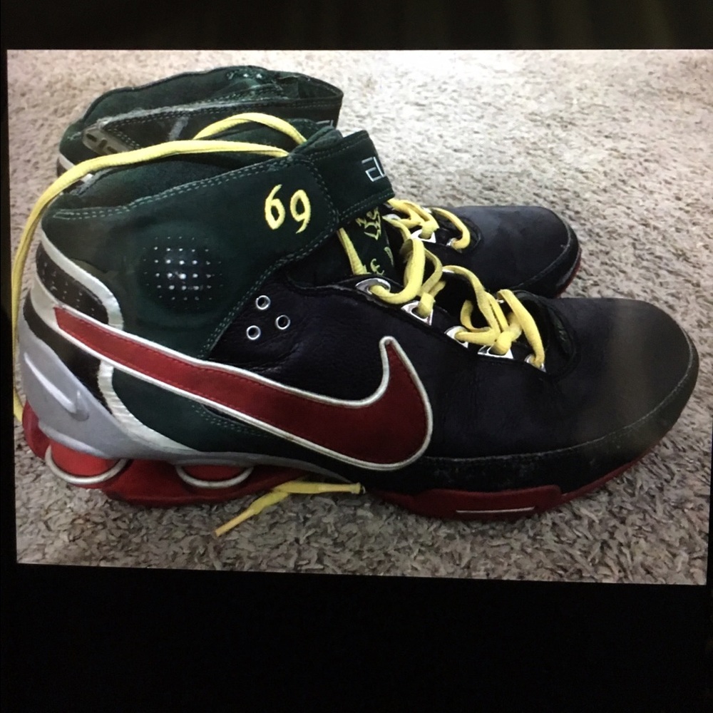 Nike Shox size 12