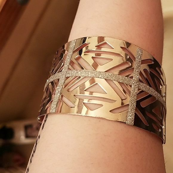 🆕Silver Bangle - Picture 3 of 7