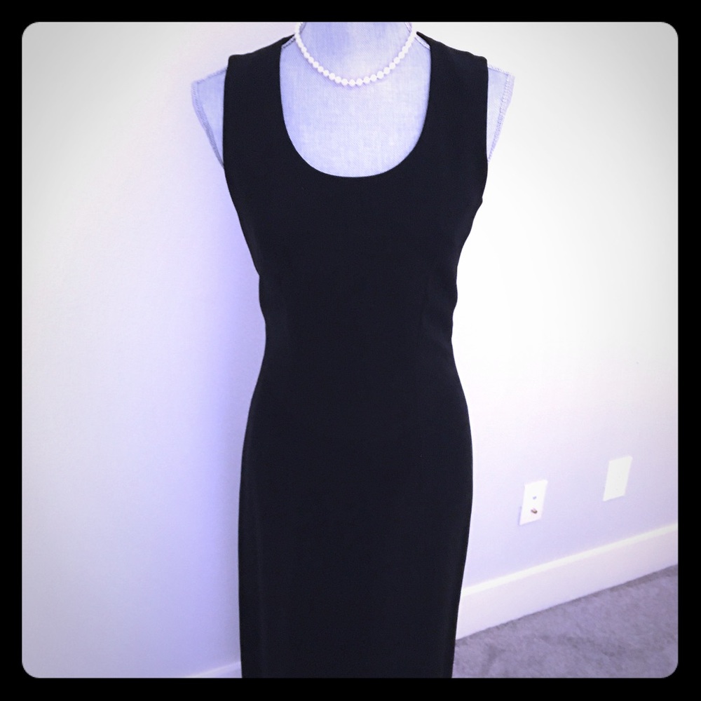 EUC CLASSIC BLACK DRESS!