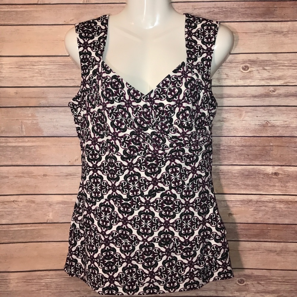 White House Black Market• size:M