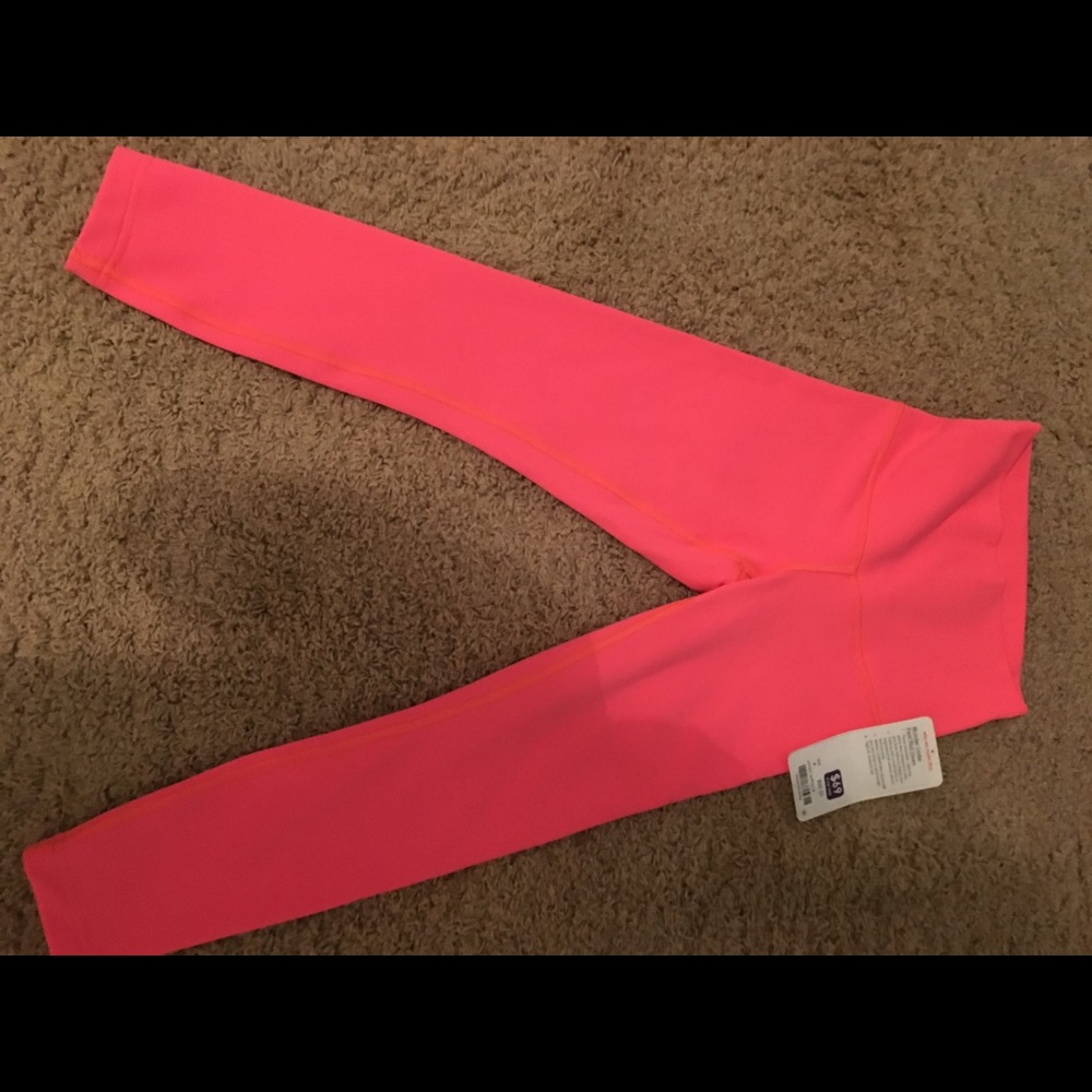 Lululemon reversible WUP 4 nwt