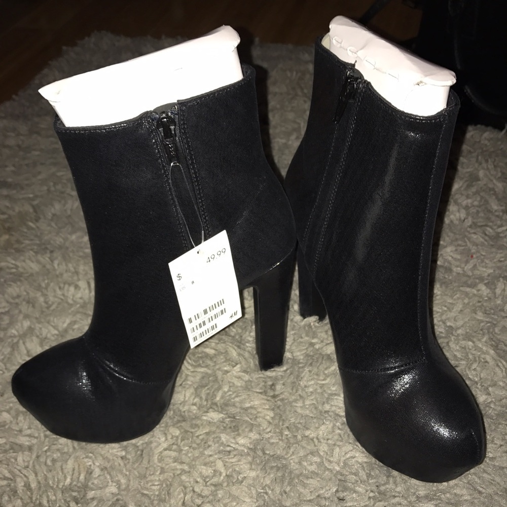 BLACK platform ankle boots