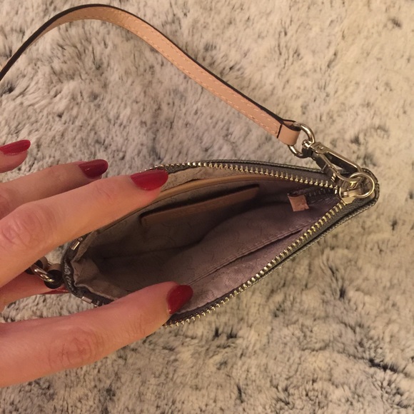 Michael Kors Wristlet - Picture 3 of 4