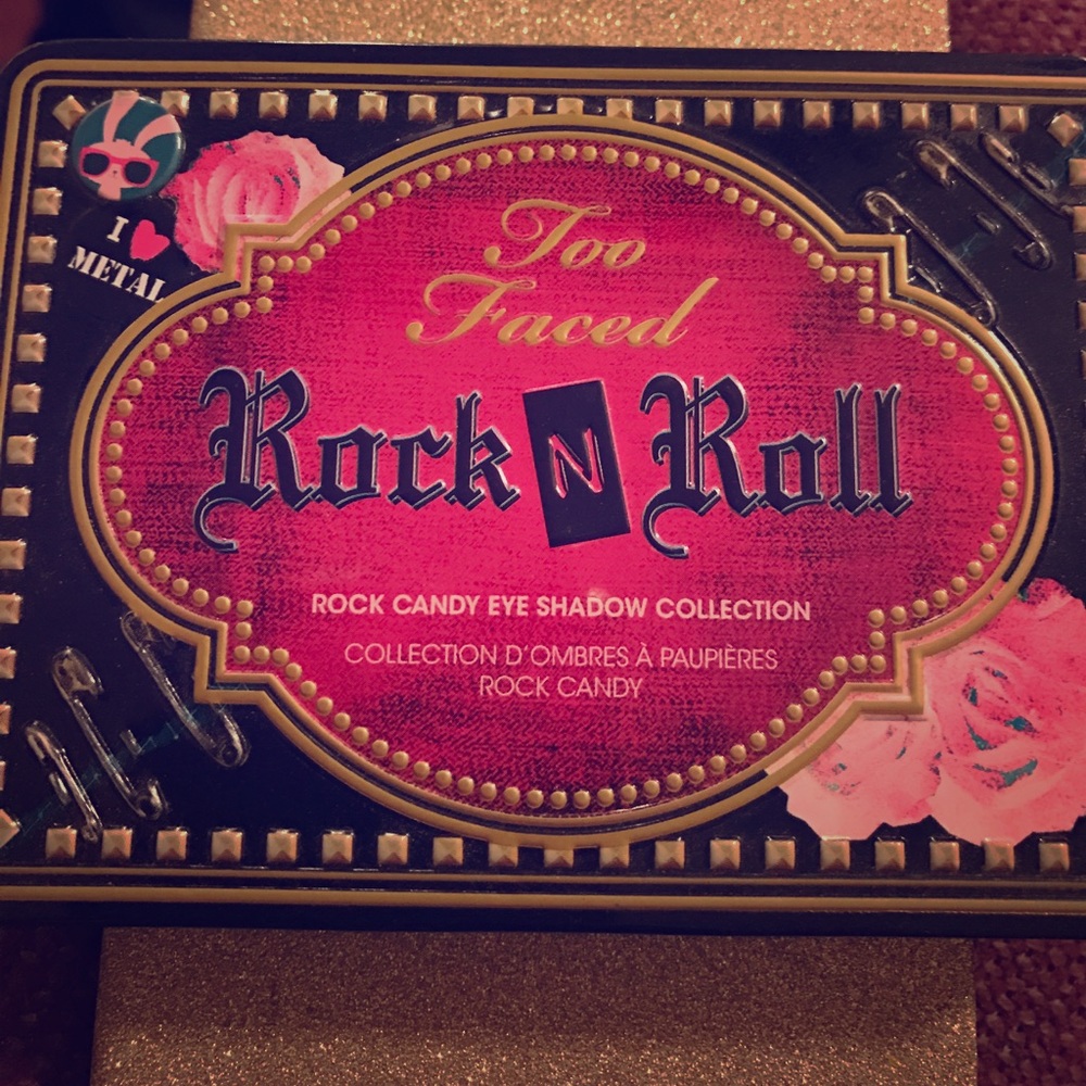 TOO FACED ROCK N ROLL EYESHADOW!!!