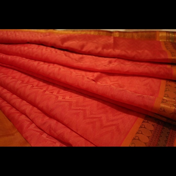 Saree - Picture 2 of 4