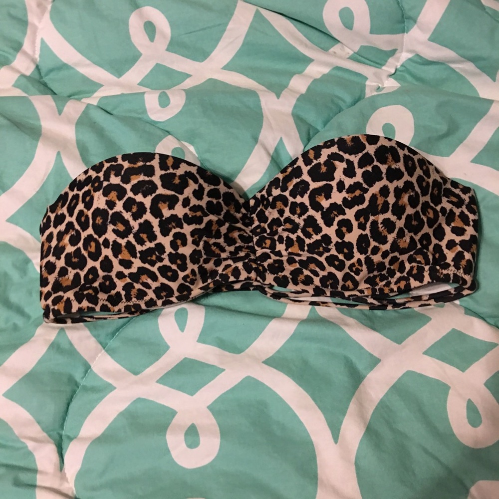 Cheetah print swimsuit top