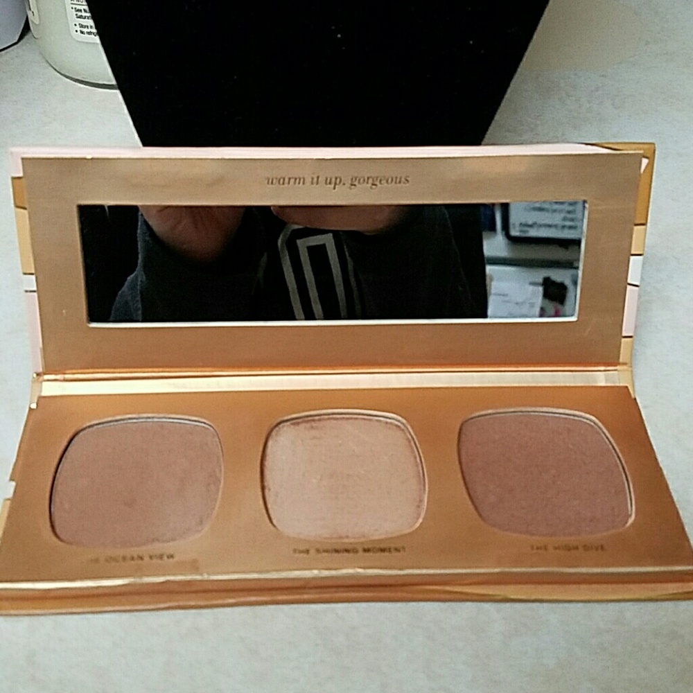 BARE MINERALS READY LUMINIZER