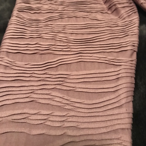 Dusty Rose ASOS textured leggings - Picture 2 of 3