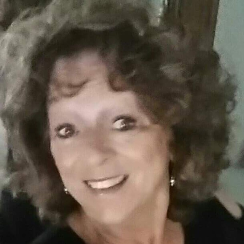 Meet your Posher, Connie