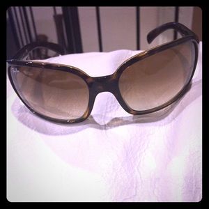 Brown Ray Ban Sunglasses
