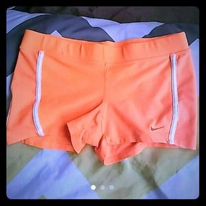 NIKE DRI FIT