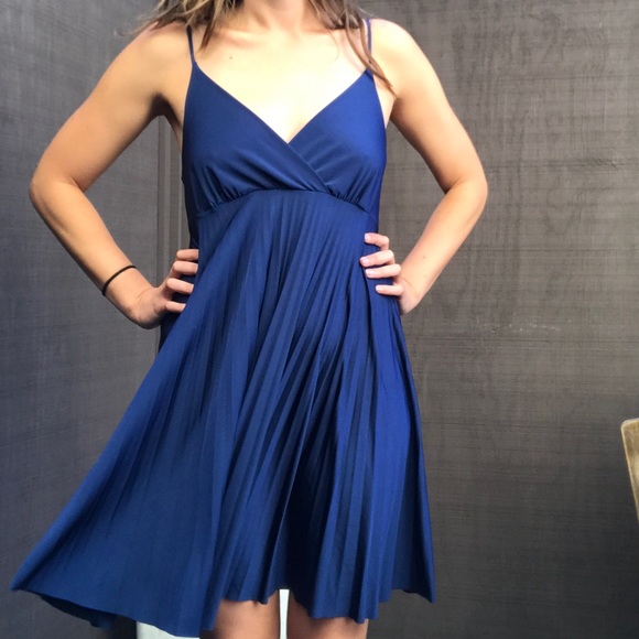 Soprano Dresses & Skirts - Soprano navy pleated dress