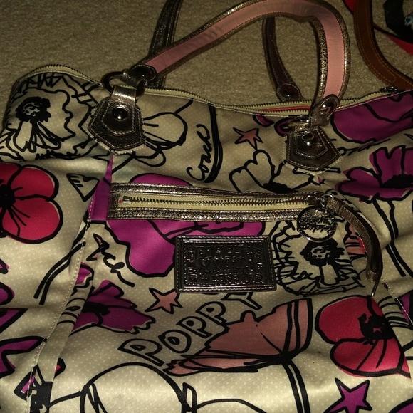Coach Poppy Handbag - Picture 1 of 7