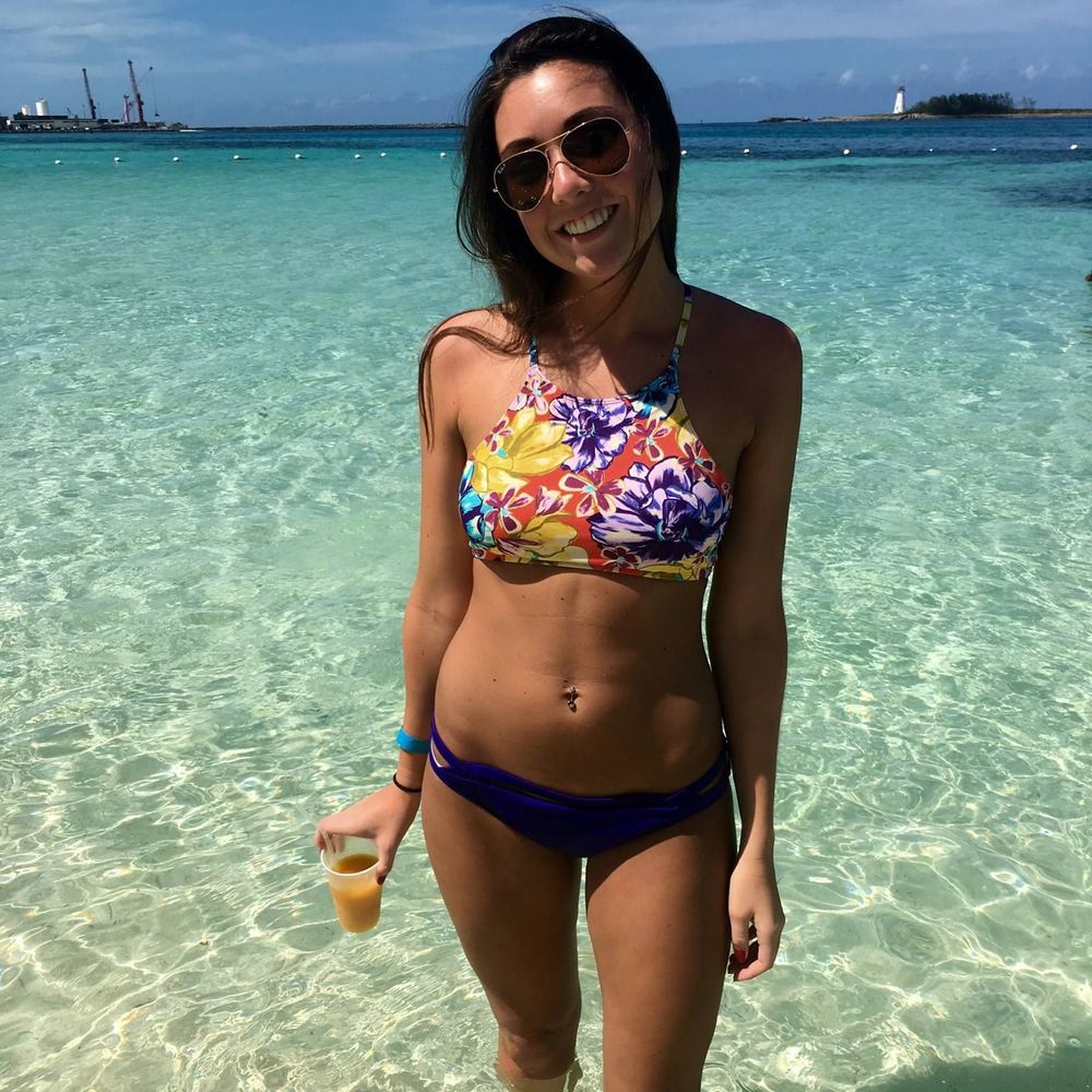 Meet your Posher, Hayley