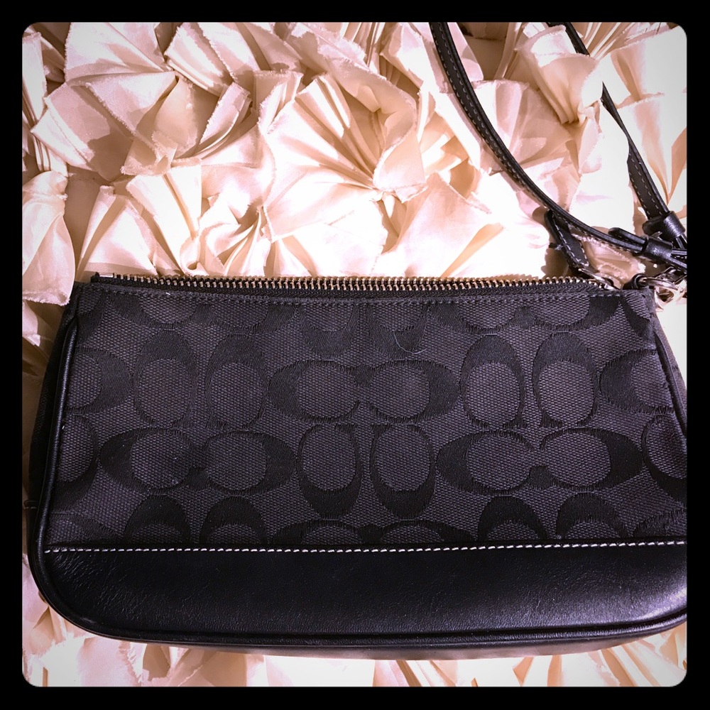 Authentic large coach clutch 👝