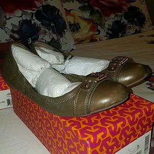 Tory Burch Lan grey flats