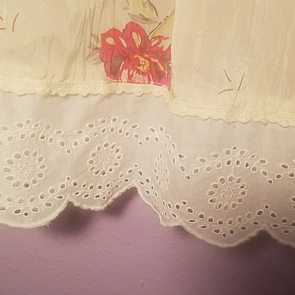 ❌SOLD❌Johnny Was Floral Tunic - Picture 3 of 4