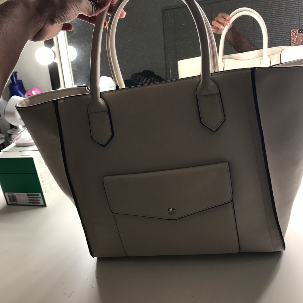 White forever 21 purse