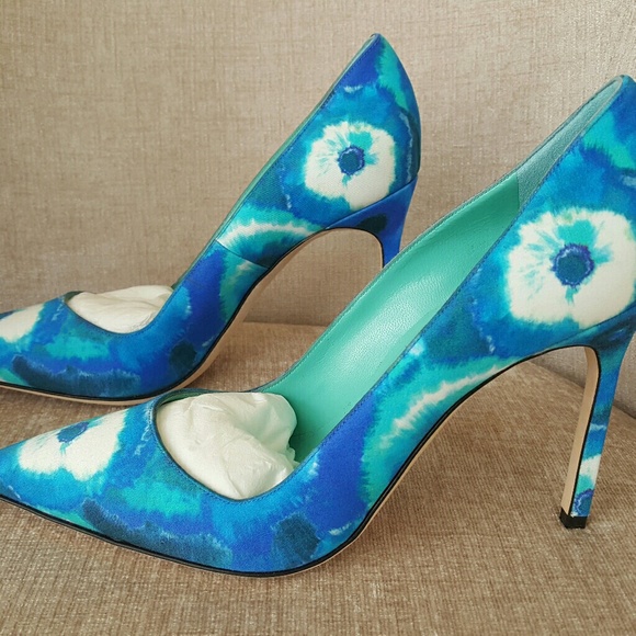 NIB Manolo Blahnik Blue Fabric BB Pumps - Picture 6 of 8