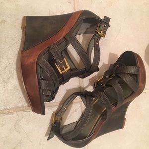 ✨LAST CALL! Aldo dark grey wedges