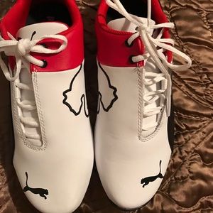 Puma Ferrari sneakers 👟