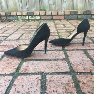 Jessica Simpson Black Suede Pumps