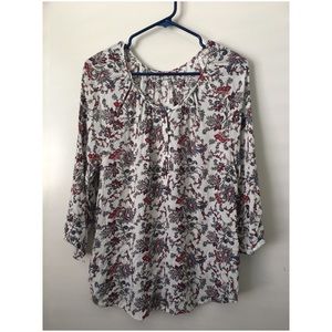 Rose & Rhyme Button front floral blouse