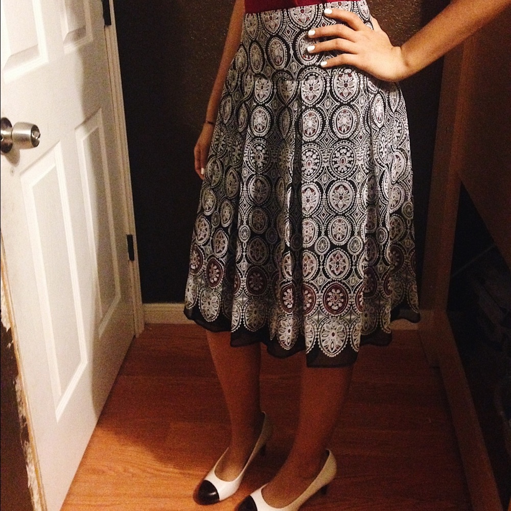 Patterned Long Skirt