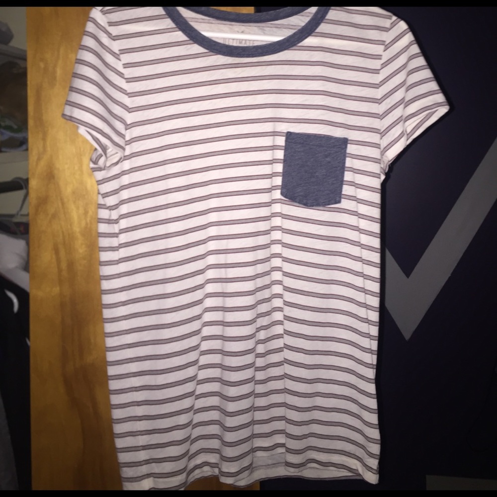 American eagle pocket tee