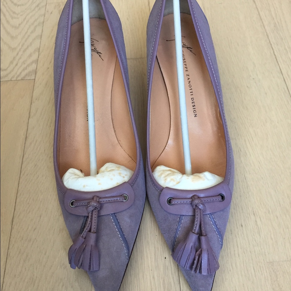 Wore once, good condition, 37.5