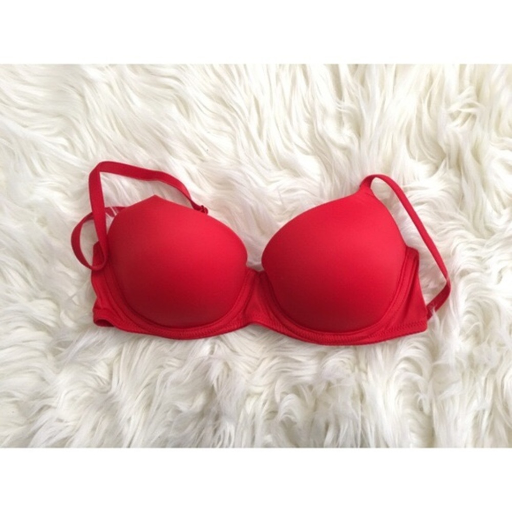 VS Wear Everywhere Lightly Lined Bra