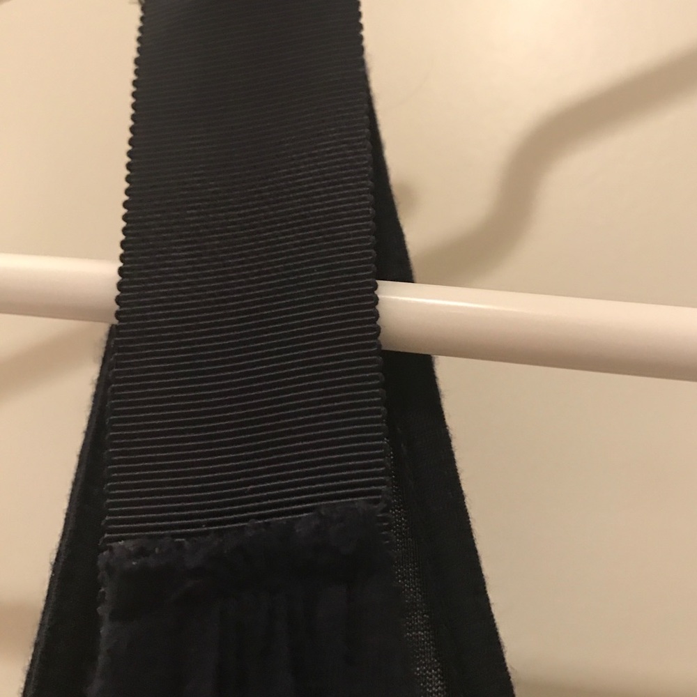 The Limited Navy Tank Top - Picture 4 of 6